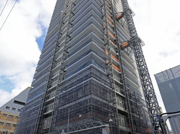 地上31階「ブリリアタワー箕面船場 SKY & GARDEN」の建設状況！駅直結ツインタワマン「ダブルタワーズ箕面船場」の1棟（2025.11.29）