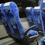 相談者「女性1人で深夜バスは不安。相席ブロックはマナー違反でしょうか？」→解答「犯罪です」