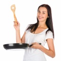 【動画】料理する巨乳女子さん、誰も料理を見ないｗｗｗ
