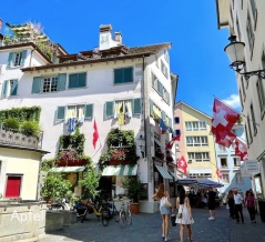 真夏のチューリッヒ やっぱり暑かった〜！けど、素敵🇨🇭