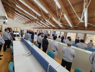 本社の人数は妥当か？