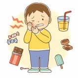 『【クリップアート】虫歯が痛い子どものイラスト』の画像