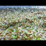 【画像】長崎空港の近くにある「ガラスの欠片で出来たビーチ」が美しすぎると話題に！　リアル『宝石の国』だわ