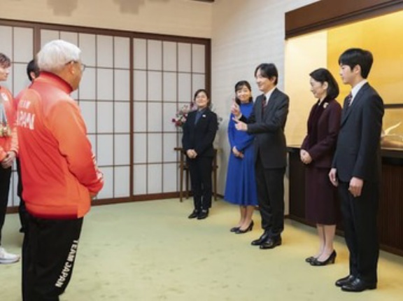 秋篠宮ご一家、デフリンピック選手団と懇談・華子さま　白内障手術　