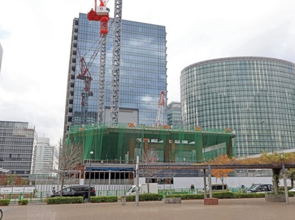 高さ約180mオフィスビル「みなとみらい21中央地区52街区開発事業計画」の建設状況！光優による世界発のゲームアートミュージアムも併設（2025.12.6）