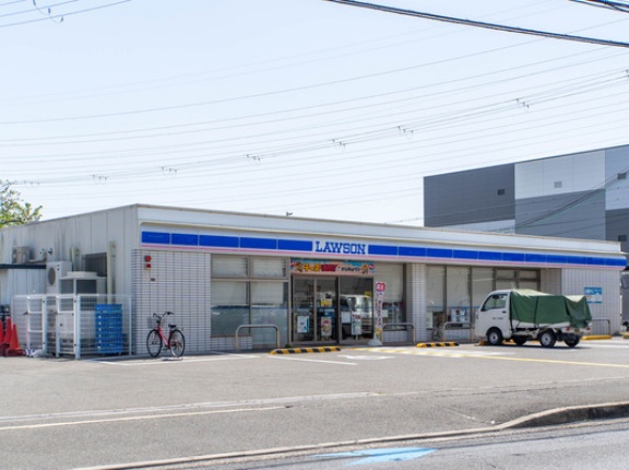 府道16号線ぞい下田部町のローソンがリニューアルしてる