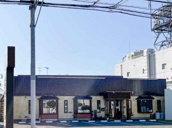 厚木街道ぞい橋戸に「DOGISLAND」って完全屋内型ドッグランができてる。『住まいる館』があったとこ