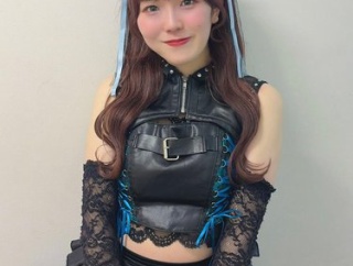 【悲報】21歳アイドルさん、加入10日後にグループ解散発表されてしまう・・・・・・・・・