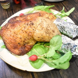 クリスマスメニュー♪骨付きもも肉のスパイシーグリル