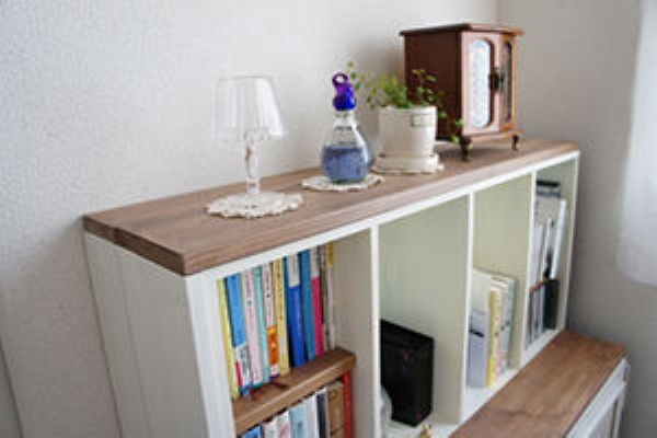 Diy収納術 カラーボックスで簡単 整理整頓 リメイク アレンジ 机 扉 カーテン サイズ 色 1 2 Diy 棚