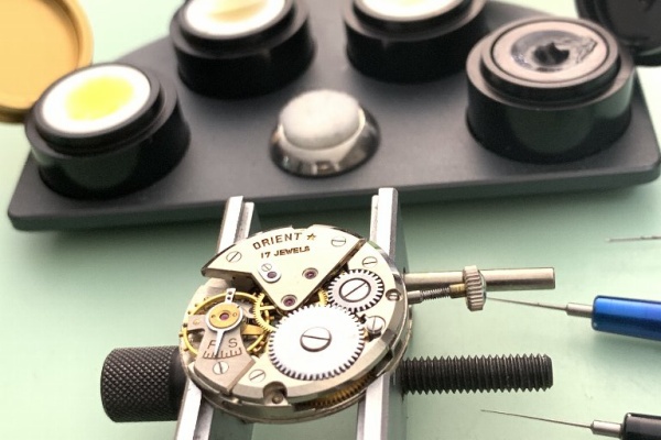 僕と猫と時計と 徒然なるままに これから始める機械式時計修理の趣味入門