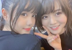 くちびるの色がキレイｗ 山崎怜奈×伊藤理々杏のぐうかわ2ショット画像！！！