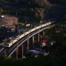 東海道本線　　石橋橋梁の185系
