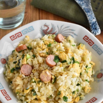 おかわりしたくなる♪やみつき味！にら玉チャーハン