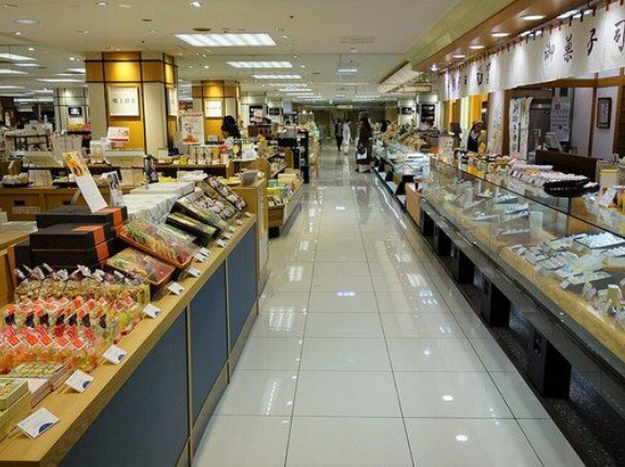 海外「日本のデパ地下は危険だ！」日本旅行で驚いたちょっとしたことに対する海外の反応