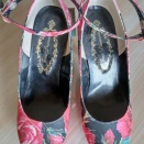 ロココladyパンプスバロックレッドローズ柄80％OFF★黒SSsize残り1点❣