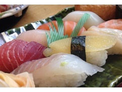 韓国人経営の寿司屋、すし酢の代わりに漂白剤でシャリを作ってしまう・・・・