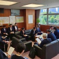 政務官としては粛々と…