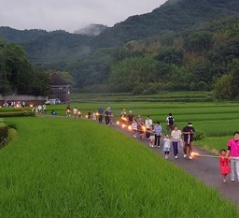 小豆島の伝統行事。肥土山の虫おくり