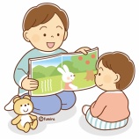 『【クリップアート】小さい子に絵本を読んであげる男の子のイラスト』の画像