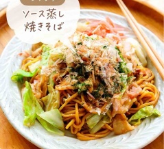 ♡もちもち！蒸しソース焼きそば♡【#簡単レシピ #時短 #節約 #ランチ #キャベツ #麺 #豚肉 】