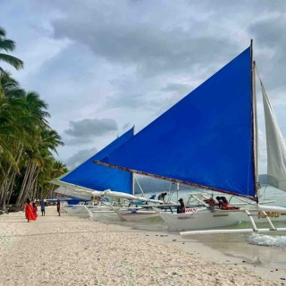 つぎの角をまがったら