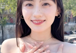 【速報】川﨑桜、生足を放り出しながら激しく上下に