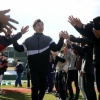 金子千尋さん、妻発案のサプライズ引退セレモニーで号泣