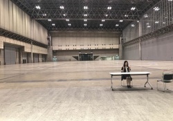 【爆笑】乃木ヲタが夢を形にした「握手会場」が面白すぎるwwwww
