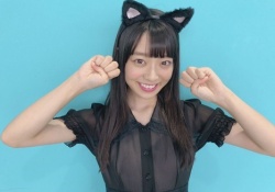 【反則的可愛さ】阪口珠美ちゃんの”黒猫コス”がぐうかわ過ぎる件ｗｗｗｗｗ