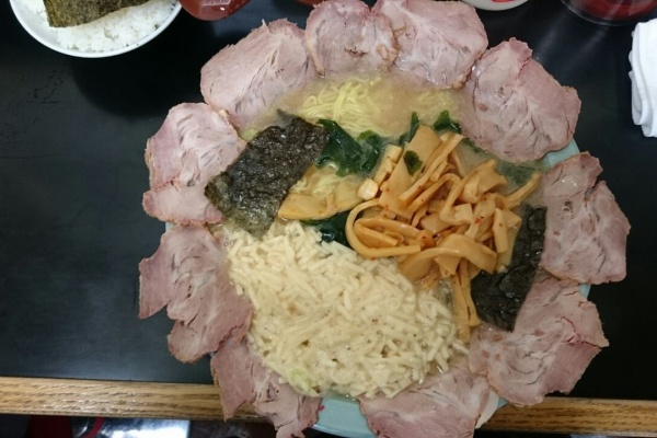 デカ盛り 食べ放題 ラーメン 400戦無敗の相模原大食い王 八王子ラーメン