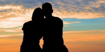 大学生の娘が結婚しようとしてるんだけど、どうにか頭を冷やさせたい