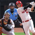 カープ中村奨成、3塁打！今季3度目のラストチャンスで奮起！！