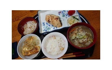 『まちなかカフェ食堂の栄養満点ワンコインランチ』の画像