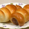 外国人「日本のチョココロネはどうやって食べればいいの？」