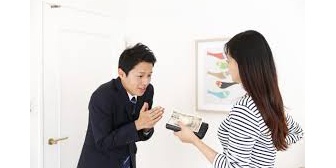 夫が小遣い月２万で足りないっていうんだけどおかしいよね？？