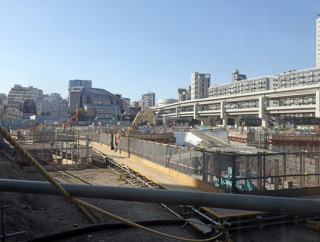 地上42階・31階建て大規模タワマン「パークコート麻布十番東京」の建設状況！非分譲棟のサウステラスは地上躯体工事が始まっています（2026.1.18）