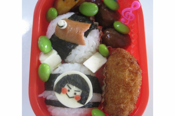 ケーキ 料理のベリーズカフェ ジブリキャラ