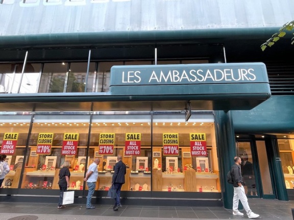 老舗のお店が次々と去っています🇨🇭