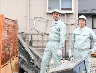 【画像】土方（25）『俺は中卒で肉体労働者だけど、こんな嫁がいるから一生懸命がんばれる！！！！！！』→