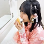 【画像】声優さん「わざと口にクリーム付けてっとｗ」