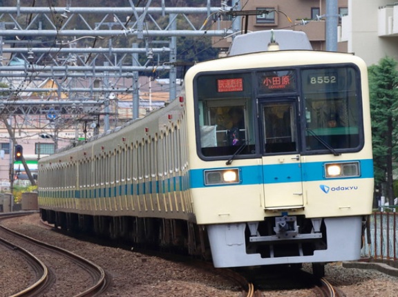 2026年度以降は廃車を再開か 半数が残る小田急8000形の気になる今後