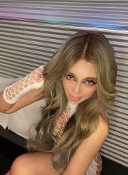 this Osaka Escort girl really sexy and erotic
