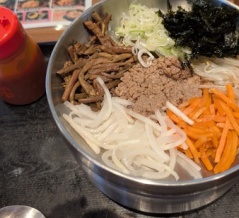 韓丼でビビンバをランチに！730円で楽しめるお手軽メニュー