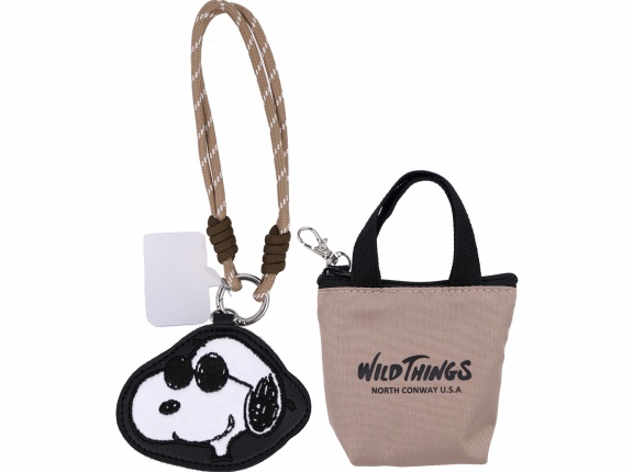In Red (インレッド) 2026年 11月号増刊 《付録》 PEANUTS™ × WILD THINGS バッグにもスマホにもつけられるストラップとフォンタブ付きチャーム＆ミニポーチ2点セット