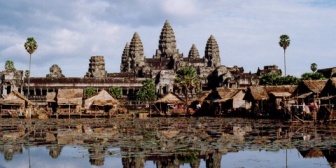 カンボジアで一人旅行していたとき、クメール人が「人を○してみないか？」と声を掛けてきて…