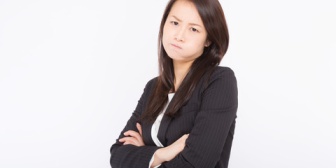 アラサーの男性先輩社員、しょっちゅう問題を起こしているのに返事だけは一丁前で改善しない…大人の発達障がいって何をきっかけに病院に行くんだろう？