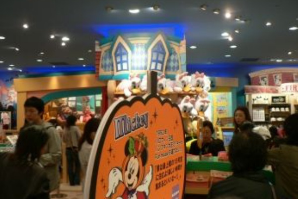 街で出会った ディズニーキャラクター