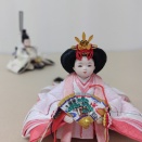 まあるい顔が愛らしいおひなさま