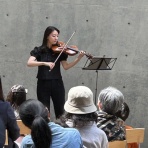 MUSIC MAKES US HAPPY!